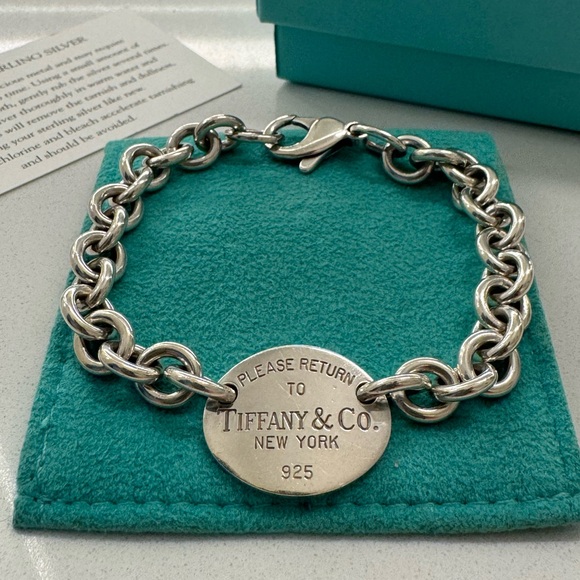 Tiffany & Co. Silver Oval Tag Bracelet - Picture 1 of 3